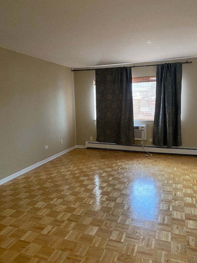 Foto del edificio - 1136 Greenleaf Ave