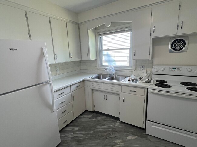 Foto del edificio - 703 10th St NE