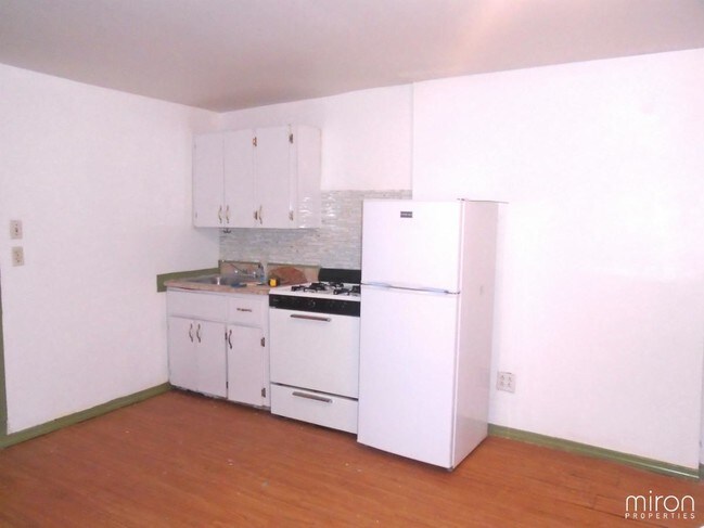 Building Photo - 349 Quincy St