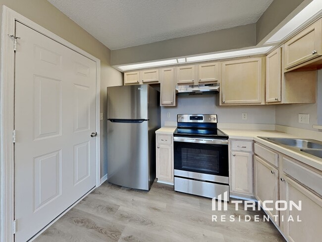 Building Photo - 2258 Felucca Dr