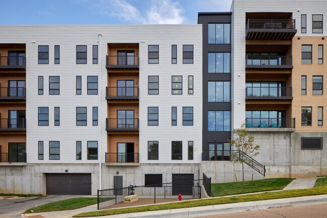 Foto del edificio - Parallel