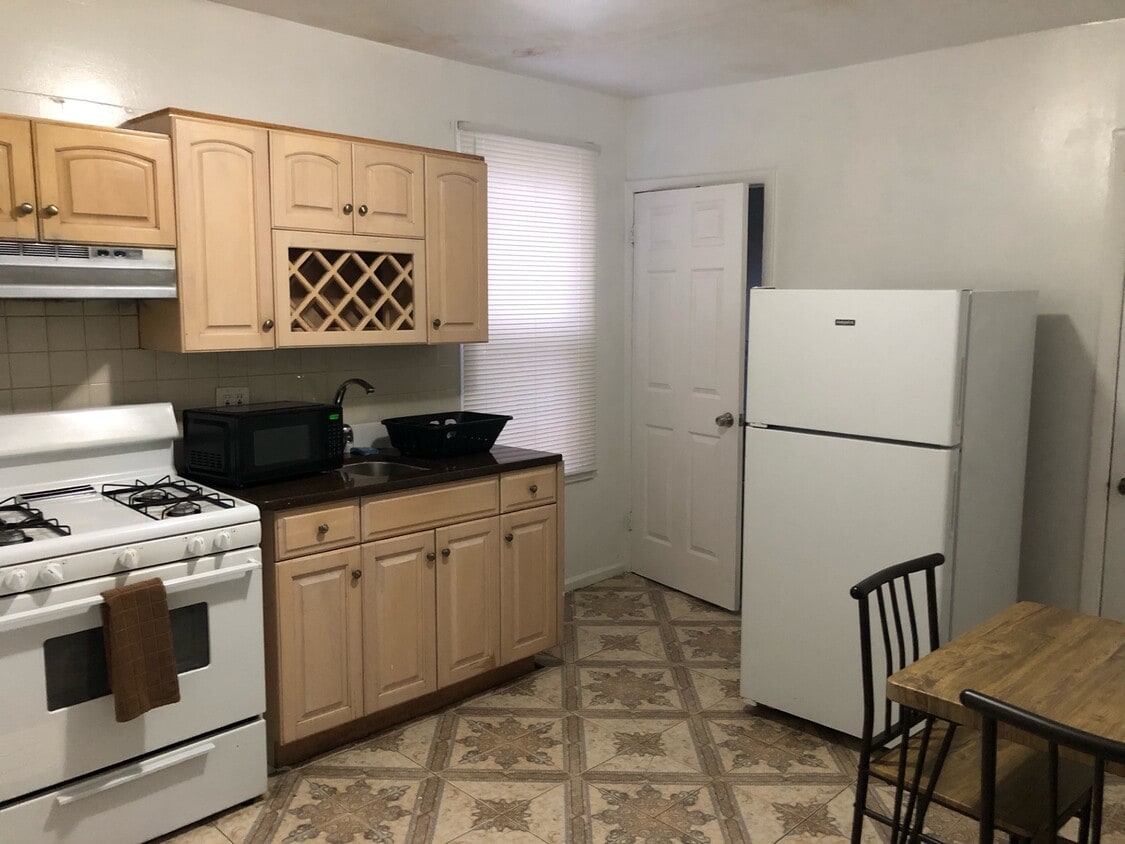 Foto principal - 740 Edgar Rd