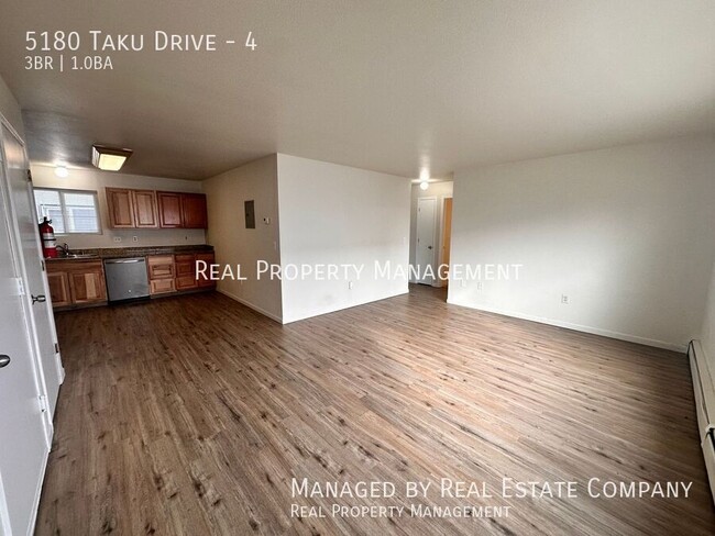 Foto del edificio - 5180 Taku Dr