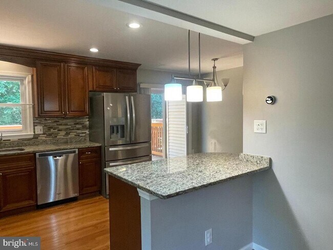 Building Photo - 6223 Rathlin Dr
