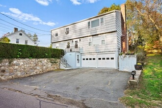 Building Photo - 36 Richmondville Ave