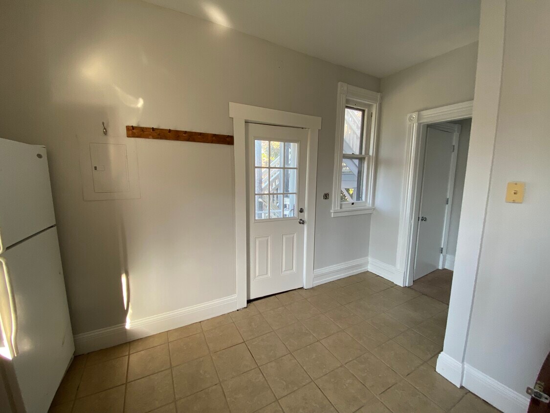 Entry to Kitchen - 321 N Ingalls St