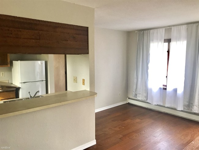 Foto del edificio - 1330 W 25th Ave