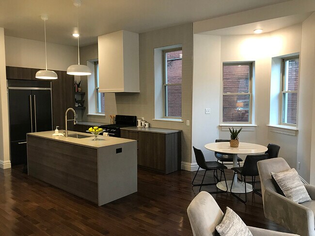 Kitchen/dining - 4237 Laclede Ave