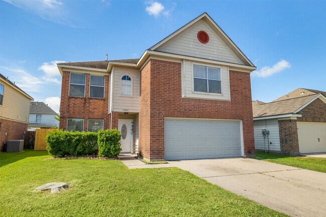 Foto del edificio - 1807 Live Oak Hill St