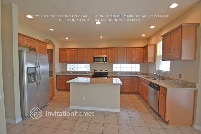 Foto del edificio - 4945 River Gem Ave