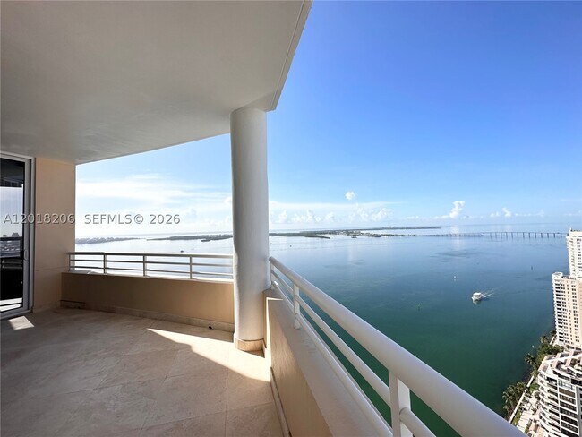 Foto del edificio - 808 Brickell Key Dr