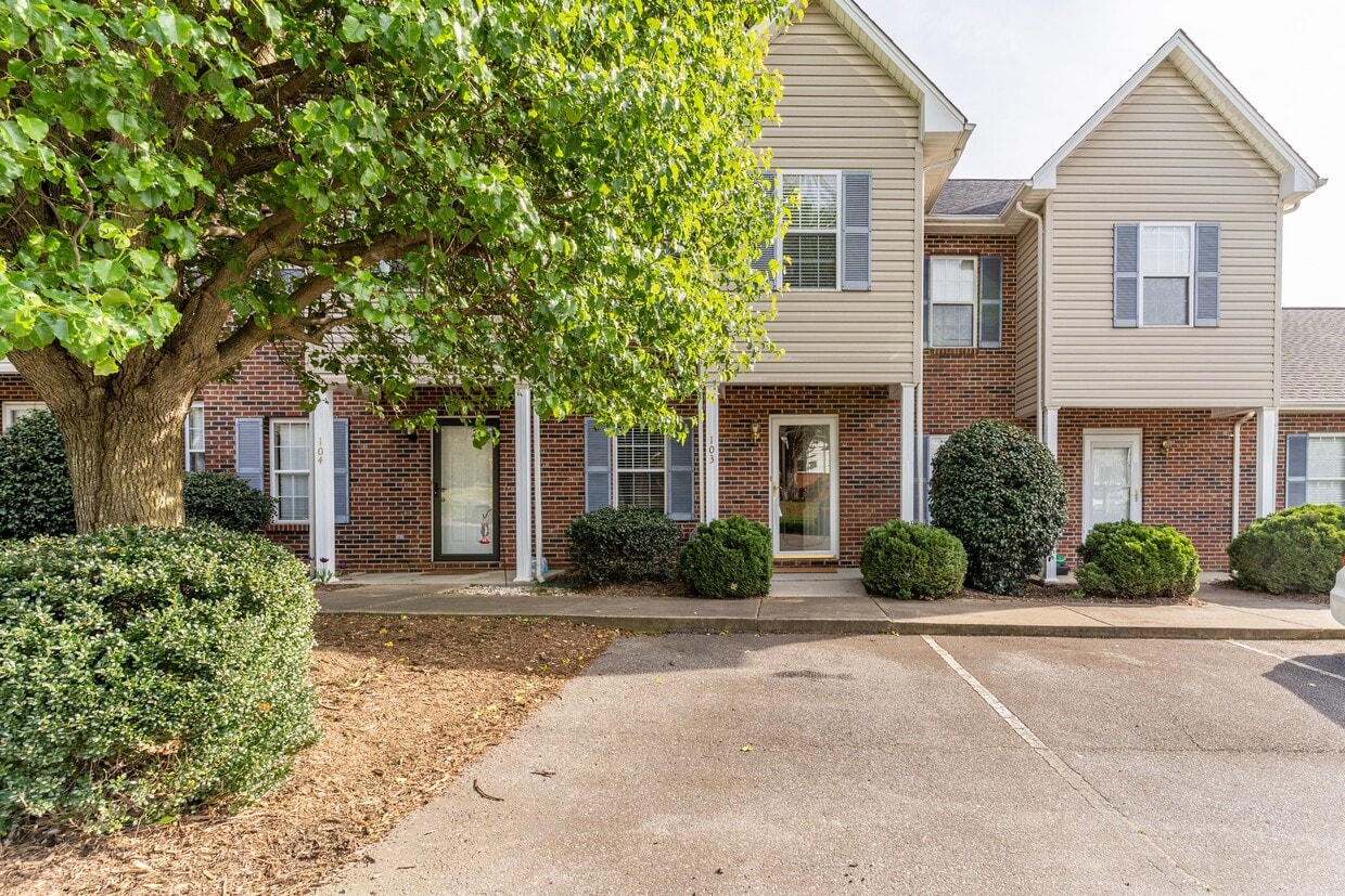 Photo - 2240 15th Ave NE (Hickory, NC)