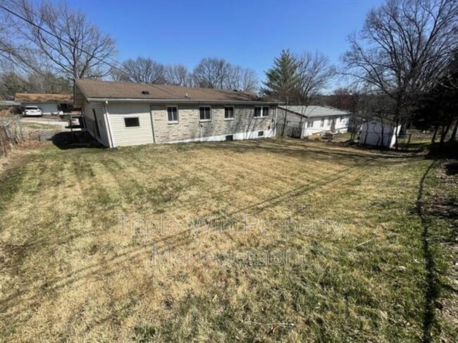 Building Photo - 2636 Hadden Dr