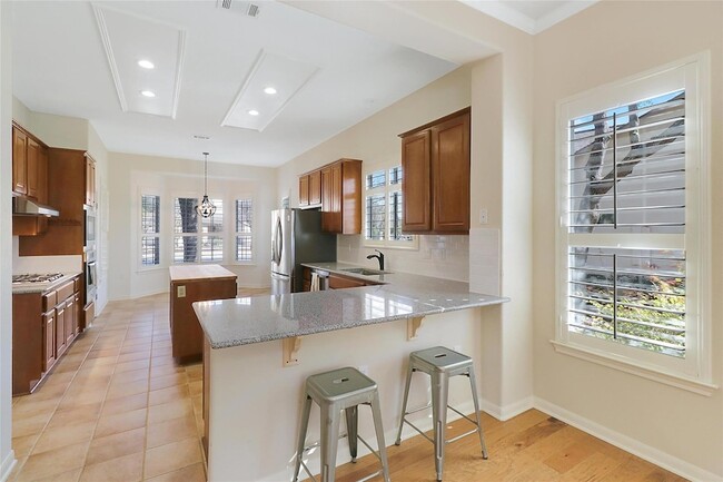 Building Photo - 109 Sunflower St