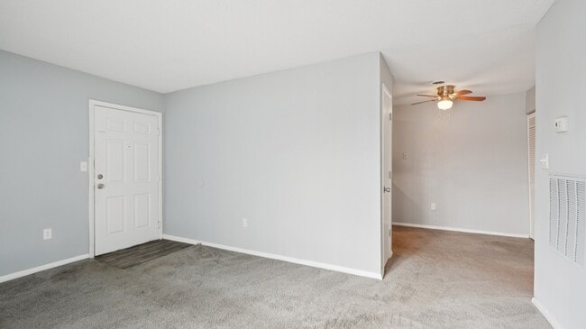 Entrada - Legacy Pointe Apartments