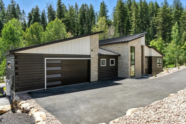 Foto del edificio - 415 Woodland Dr
