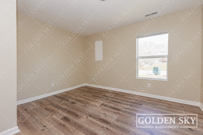 Building Photo - 1611 S Gharkey St