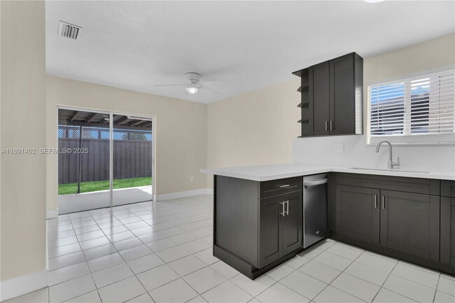 Foto del edificio - 16215 SW 137th Ct