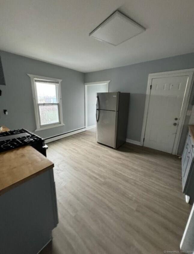 Foto principal - 653 Maple St