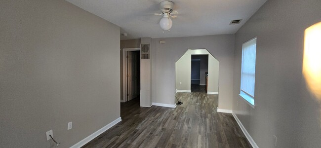 Foto del edificio - 2Bd/1Ba for Rent in Savannah, GA!