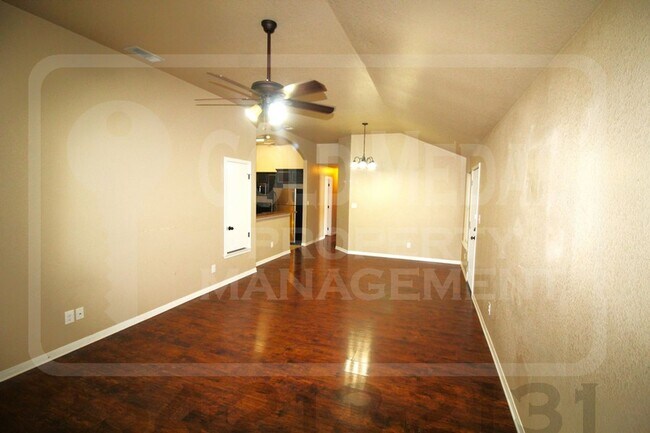 Foto del edificio - 1108 Grace Point Dr