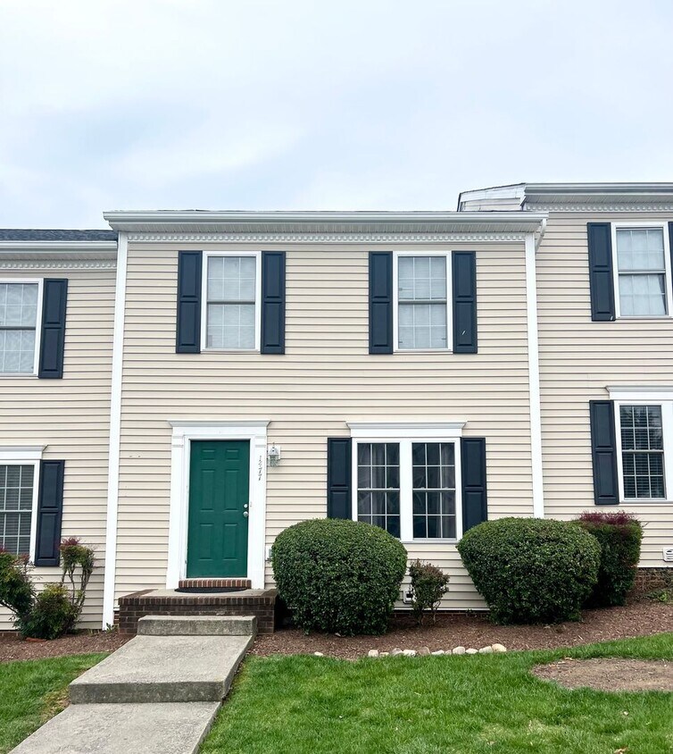 Foto principal - Townhome for Rent in Taylor Springs *****F...