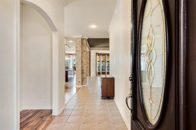 Building Photo - 6113 Salcon Cliff Dr