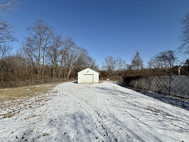 Foto del edificio - 1511 Elmont Rd