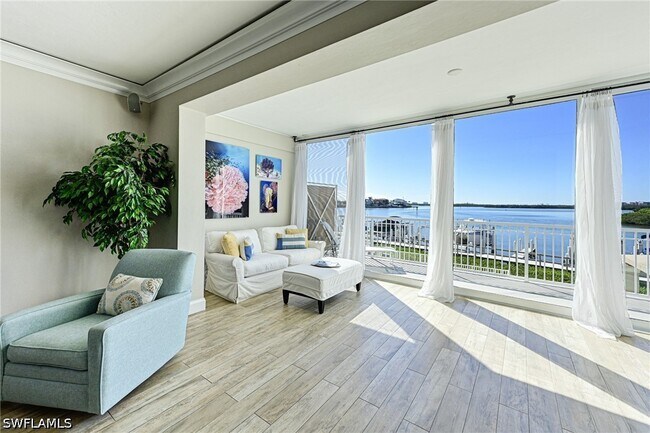 Foto del edificio - 4975 Bonita Beach Rd SW