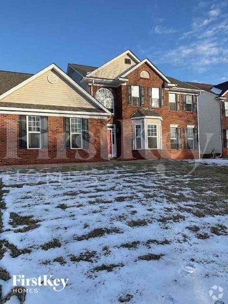 Building Photo - 7011 Sweetfield Dr