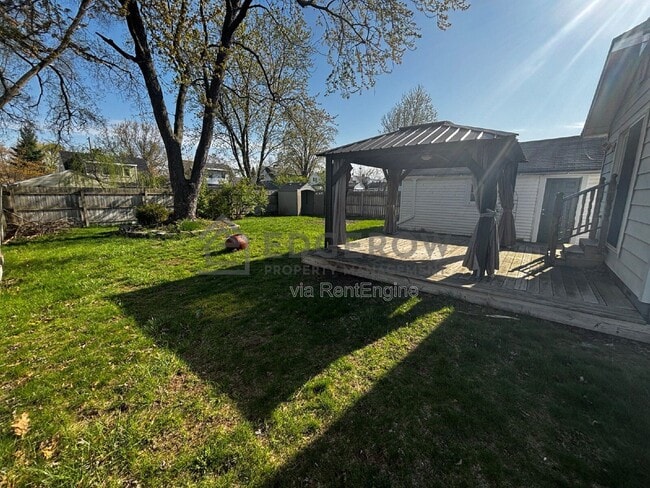 Building Photo - 901 Cricklewood St SW