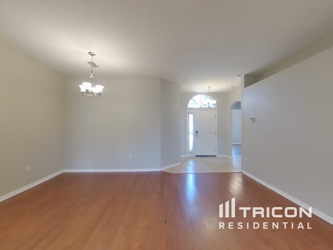 Building Photo - 24409 Breezy Oak Ct