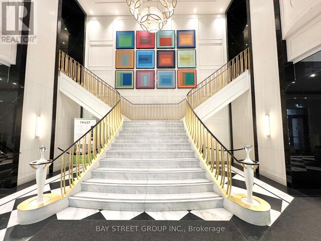 Photo du bâtiment - 955-3955 Bay St.