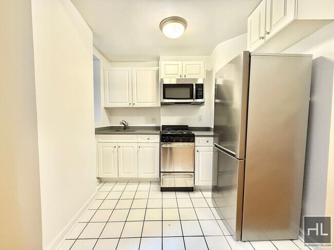 Building Photo - AMSTERDAM AVENUE