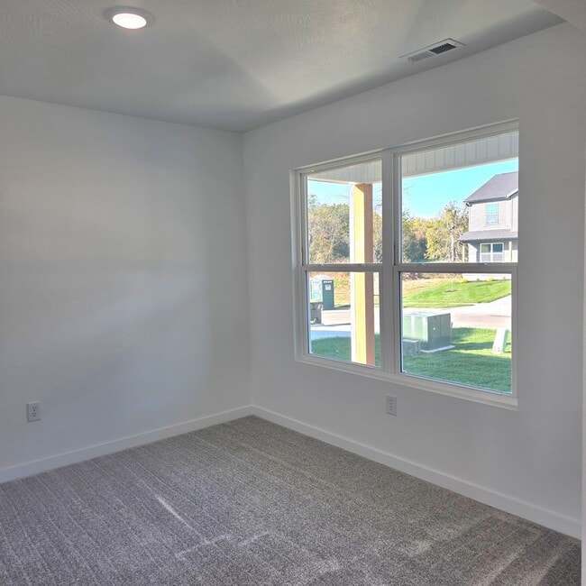 Building Photo - Brand New 4 Bedroom Home