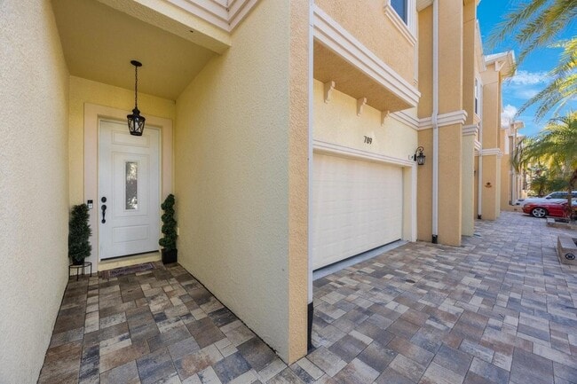 Foto del edificio - 789 Grand Cypress Ln