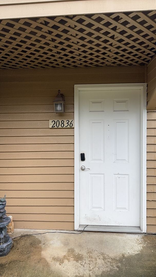 Foto del edificio - CLICK "REQUEST A TOUR" NOW!