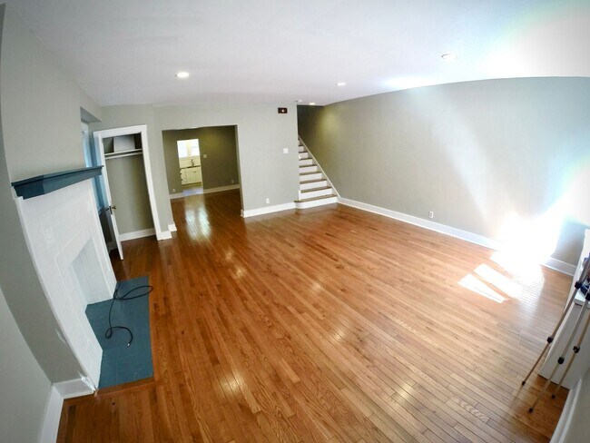 Foto del edificio - 6/1 Remodeled LUXURY house 2 blocks from CMU.
