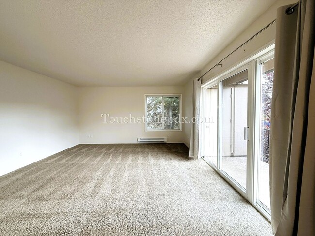 Building Photo - Charming 2-Bedroom Apartment in the Heart ...