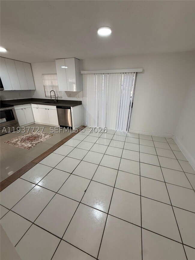 Building Photo - 5817 Blueberry Ct