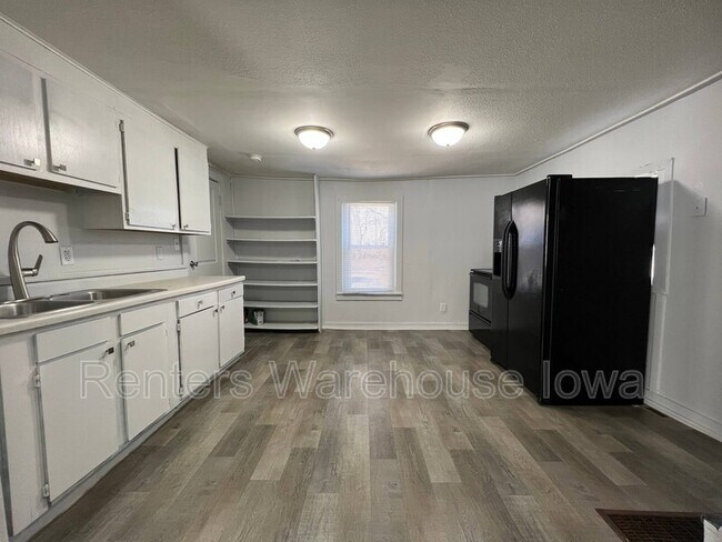 Foto del edificio - 116 E 16th St