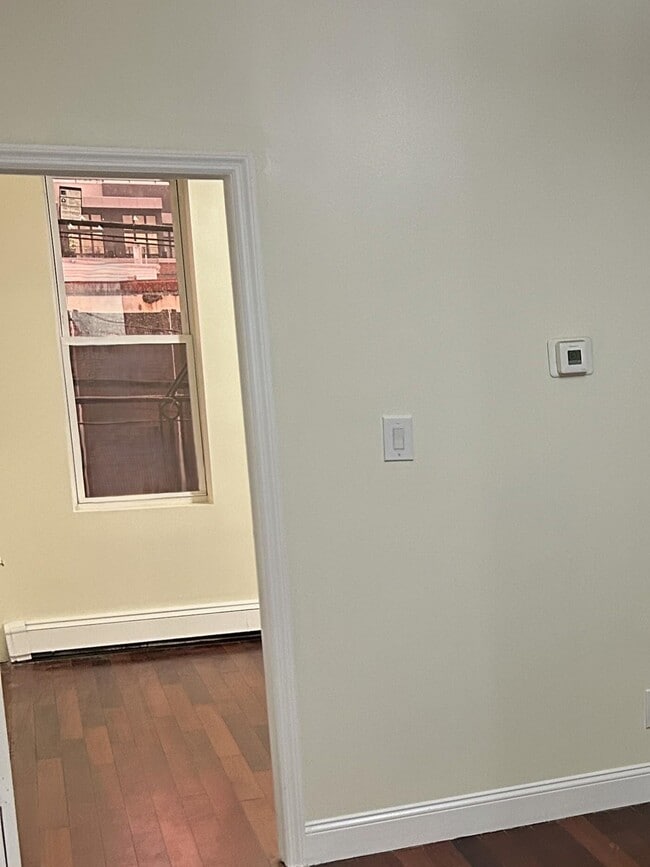 Foto del edificio - 6608 Polk St