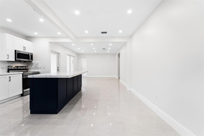 Foto del edificio - 555 SW 51st Ave