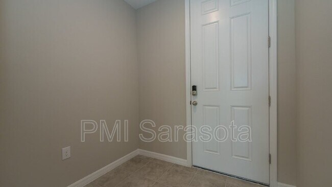 Building Photo - 17032 Coral Key Dr