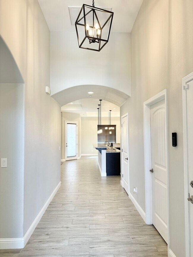 Building Photo - Gorgeous Riverstone 3/2