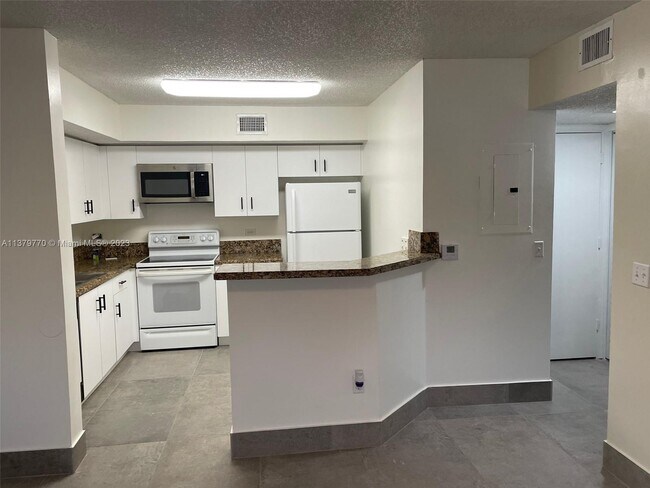 Building Photo - 3660 N 56th Ave