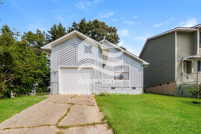 Building Photo - 5944 Laguna Dr