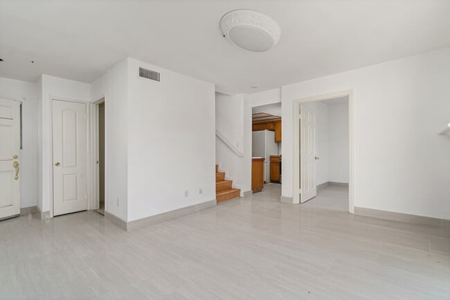 Building Photo - 3900 Maxson Rd