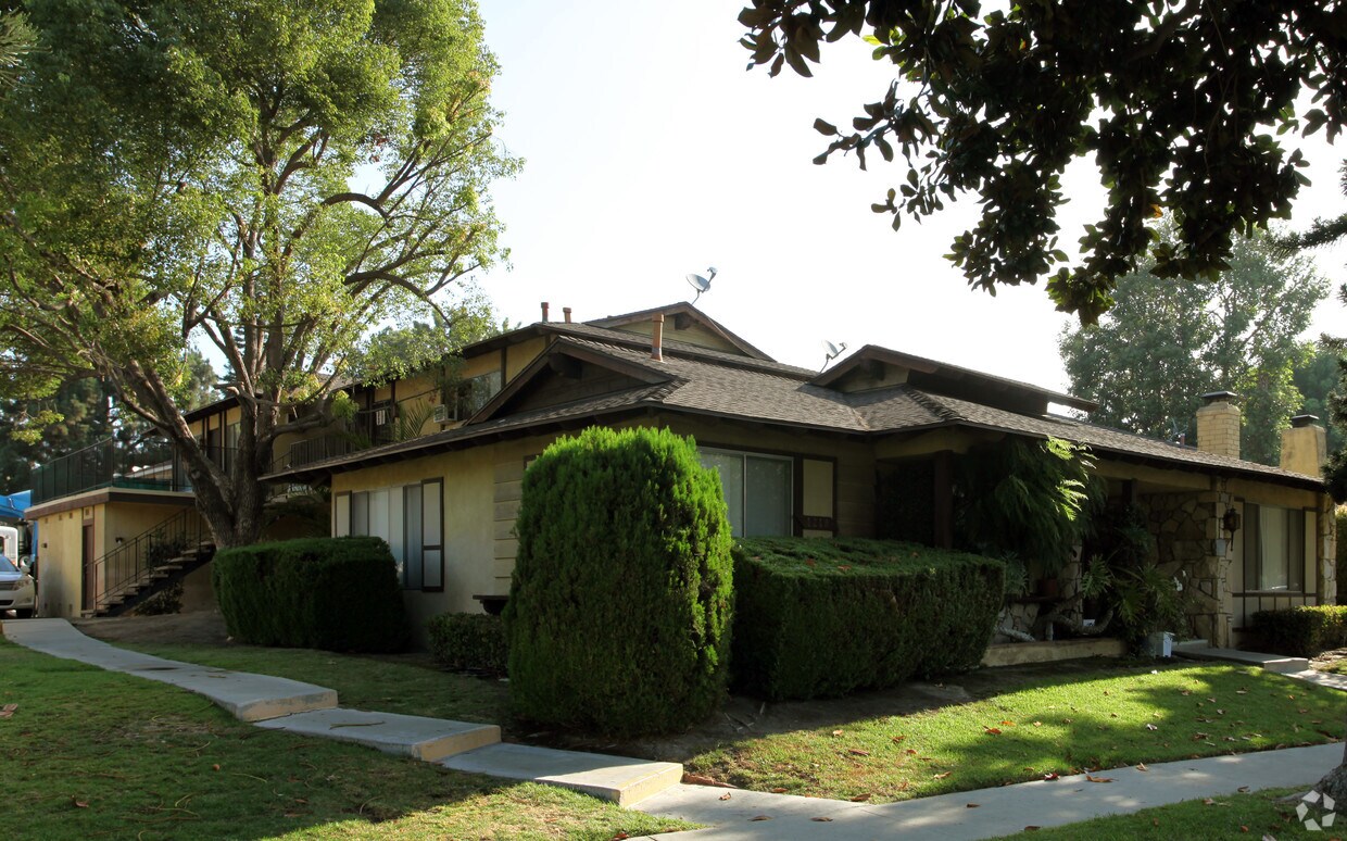 Primary Photo - 1219 S Athena Way