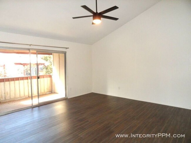 Foto del edificio - 5442 Adobe Falls Rd